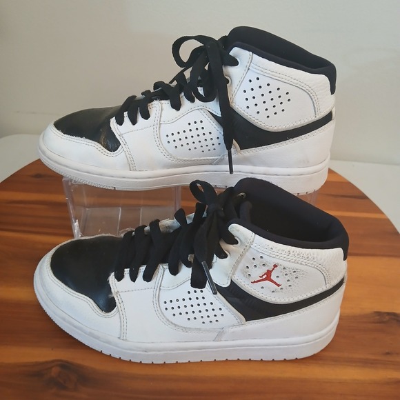 Jordan Other - Jordan Access Kids 4.5Y White Black Basketball Shoes Sneakers AV7941-101
